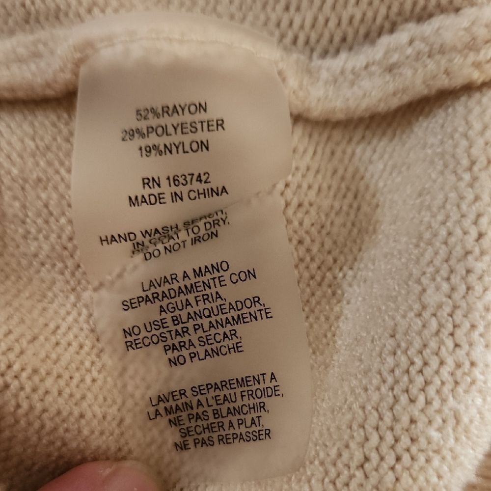 Aaeda Gray and Cream Turtleneck Sweater Womens Small - Picture 4 of 4